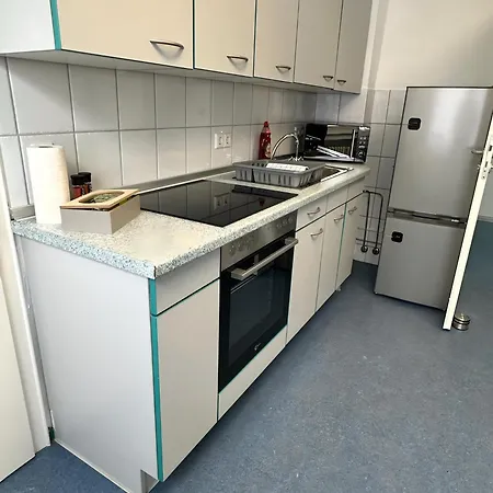 Flixi I - Zentrales Fuer 2 Gaeste Homestay